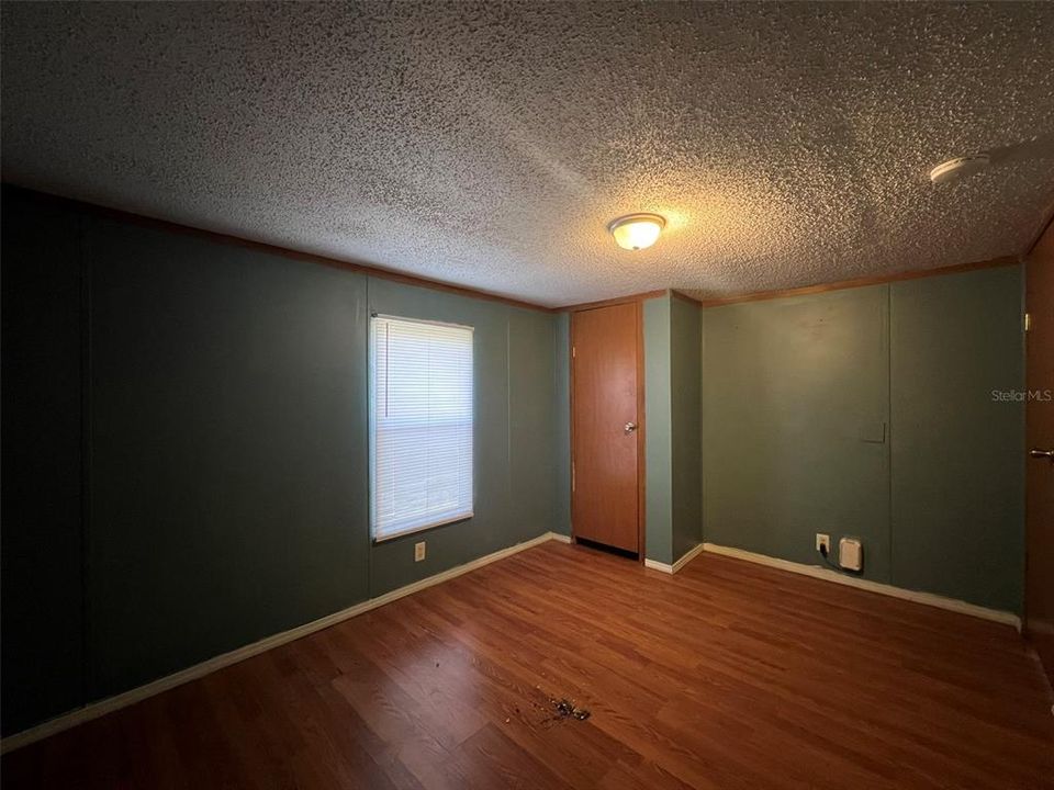 For Rent: $1,400 (2 beds, 1 baths, 672 Square Feet)