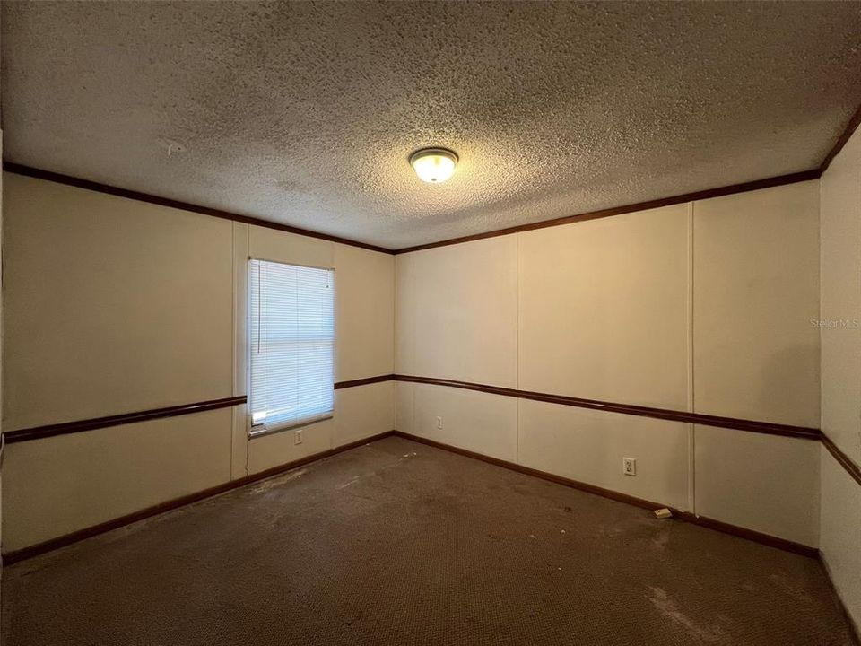 For Rent: $1,400 (2 beds, 1 baths, 672 Square Feet)