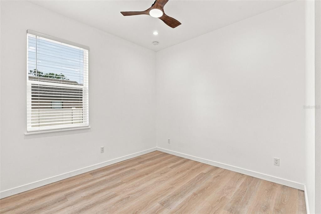 For Sale: $449,000 (3 beds, 2 baths, 1662 Square Feet)