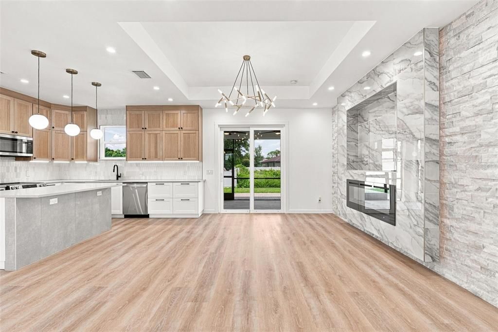 For Sale: $449,000 (3 beds, 2 baths, 1662 Square Feet)