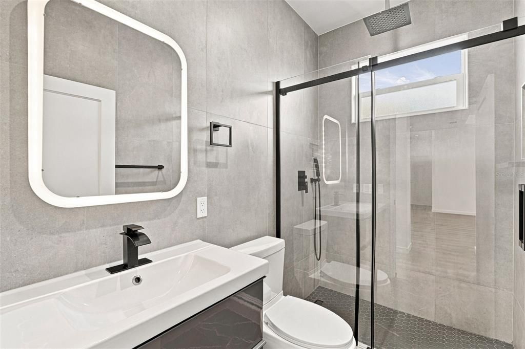 For Sale: $449,000 (3 beds, 2 baths, 1662 Square Feet)