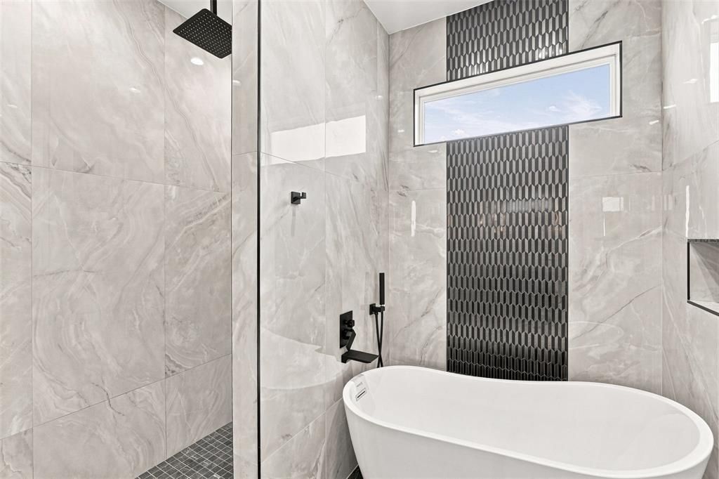 For Sale: $449,000 (3 beds, 2 baths, 1662 Square Feet)
