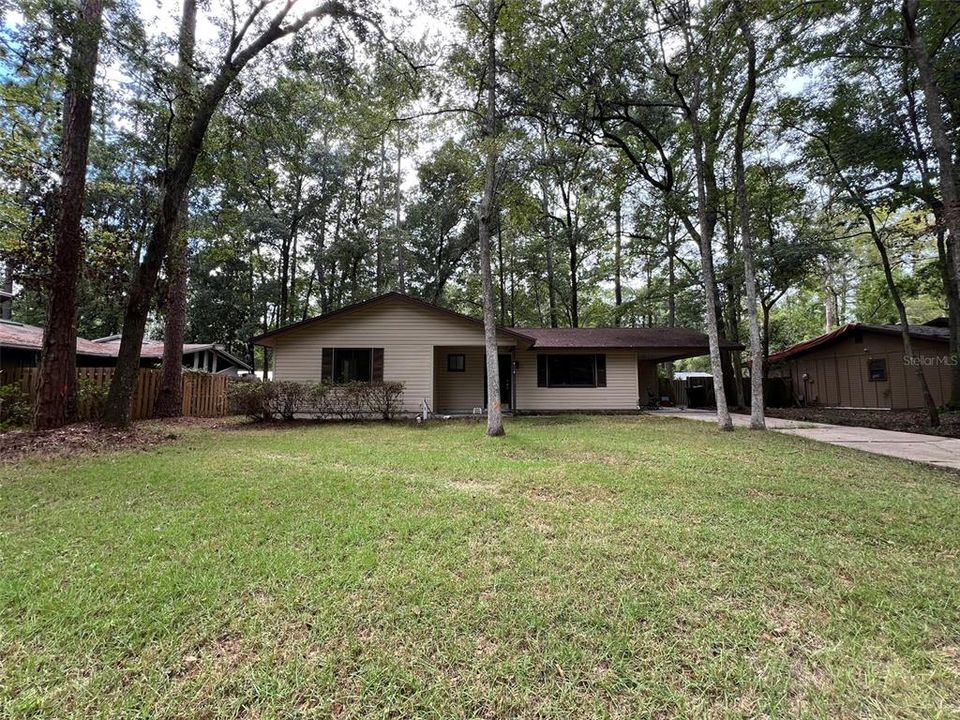 For Rent: $2,200 (3 beds, 2 baths, 1226 Square Feet)