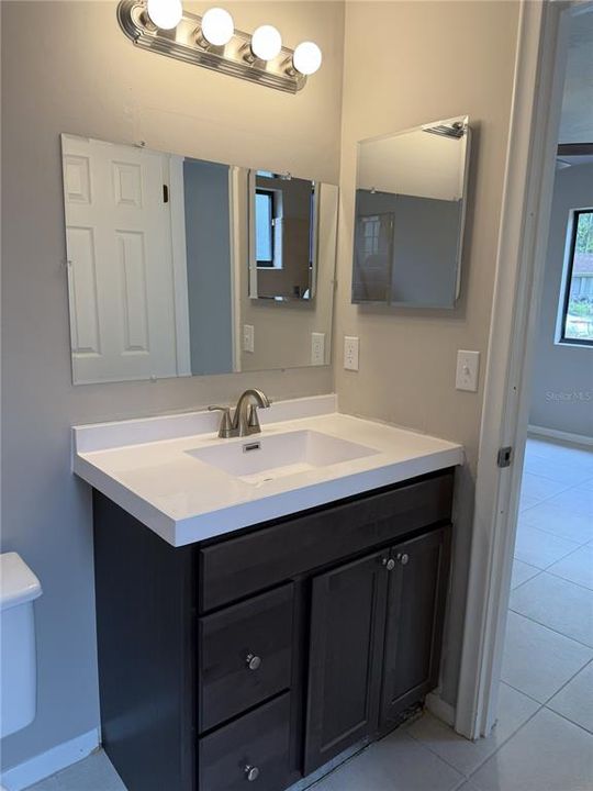 For Rent: $2,000 (3 beds, 2 baths, 1226 Square Feet)