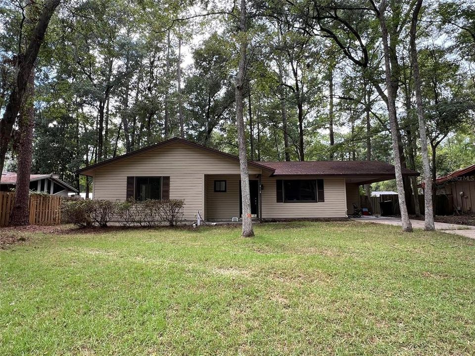 For Rent: $2,200 (3 beds, 2 baths, 1226 Square Feet)