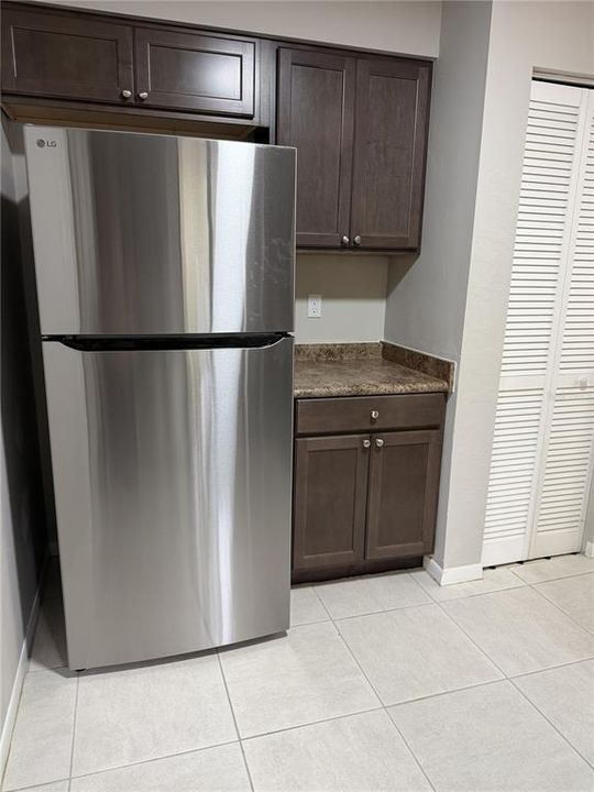 For Rent: $2,000 (3 beds, 2 baths, 1226 Square Feet)