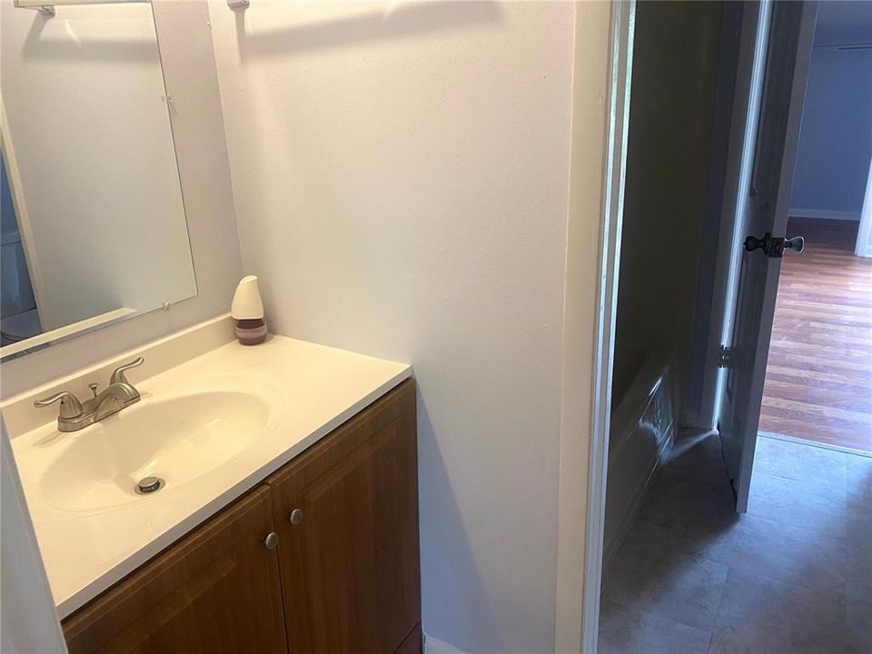 В аренду: $1,595 (2 спален, 1 ванн, 1169 Квадратных фут)
