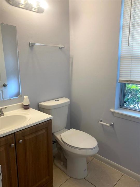 В аренду: $1,595 (2 спален, 1 ванн, 1169 Квадратных фут)