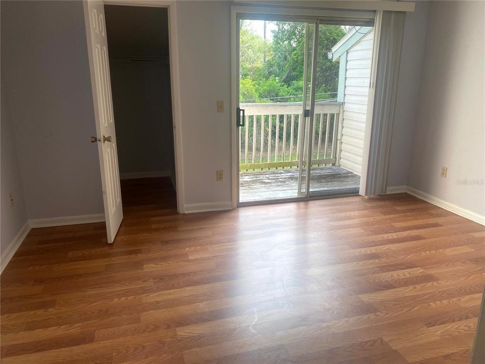 В аренду: $1,595 (2 спален, 1 ванн, 1169 Квадратных фут)
