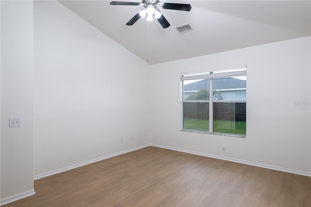 En Venta: $479,000 (3 camas, 2 baños, 2118 Pies cuadrados)