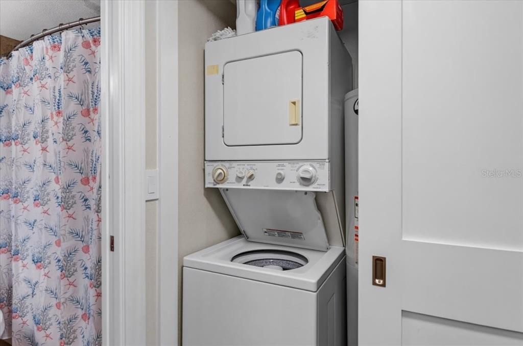 На продажу: $375,000 (2 спален, 2 ванн, 1150 Квадратных фут)