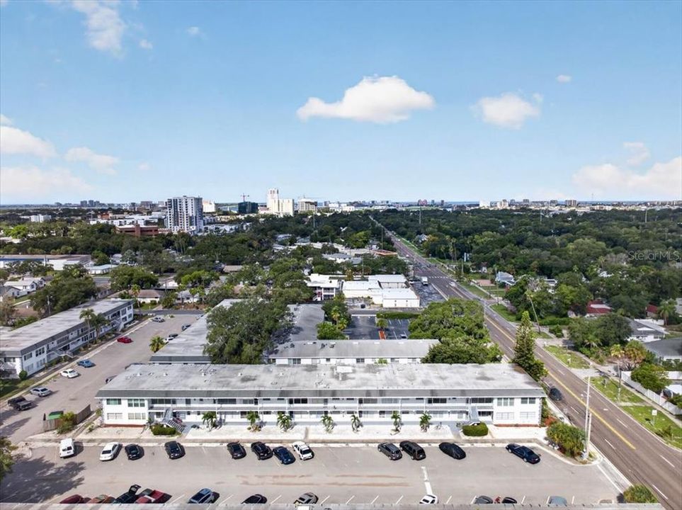For Sale: $69,900 (1 beds, 1 baths, 705 Square Feet)