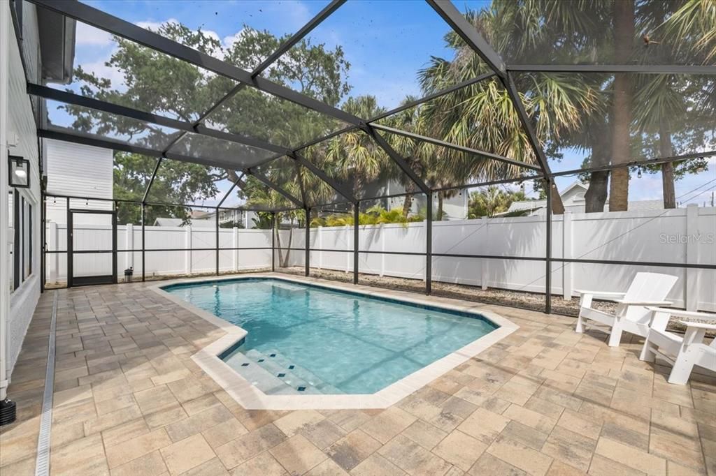 For Sale: $539,000 (3 beds, 3 baths, 1517 Square Feet)