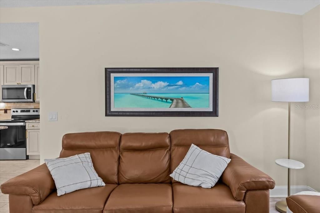 For Sale: $539,000 (3 beds, 3 baths, 1517 Square Feet)