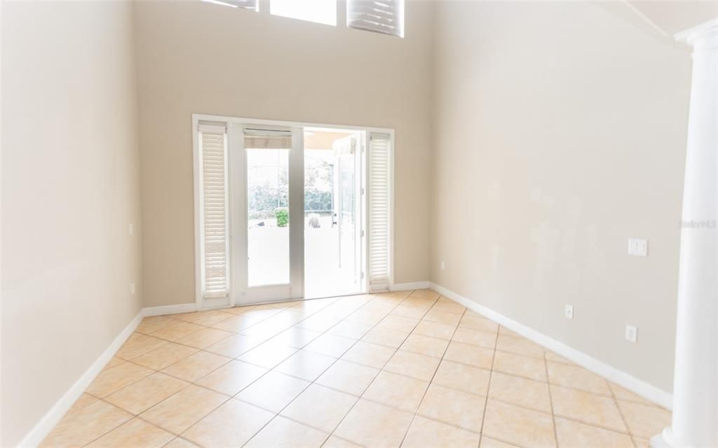 For Rent: $3,600 (4 beds, 2 baths, 2500 Square Feet)