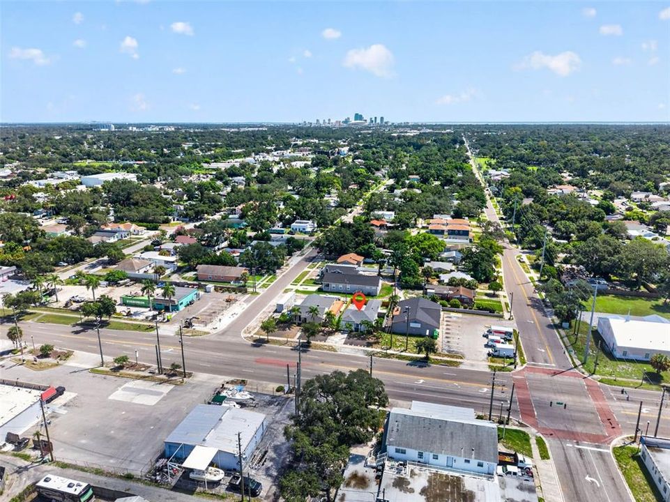 For Sale: $295,000 (2 beds, 1 baths, 1054 Square Feet)