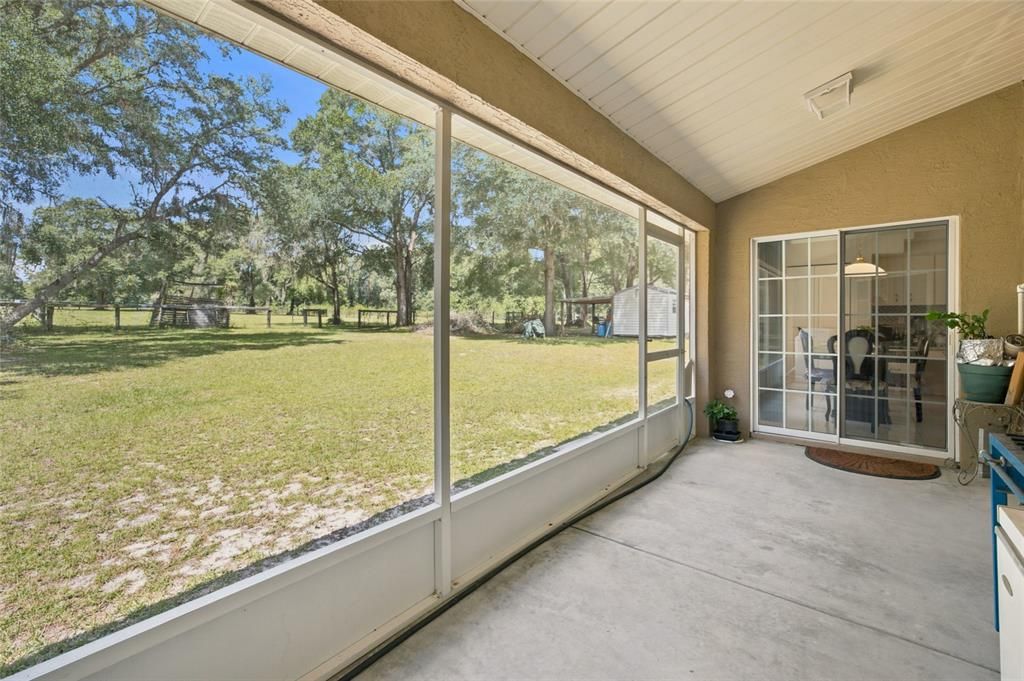 For Sale: $549,999 (3 beds, 2 baths, 2172 Square Feet)