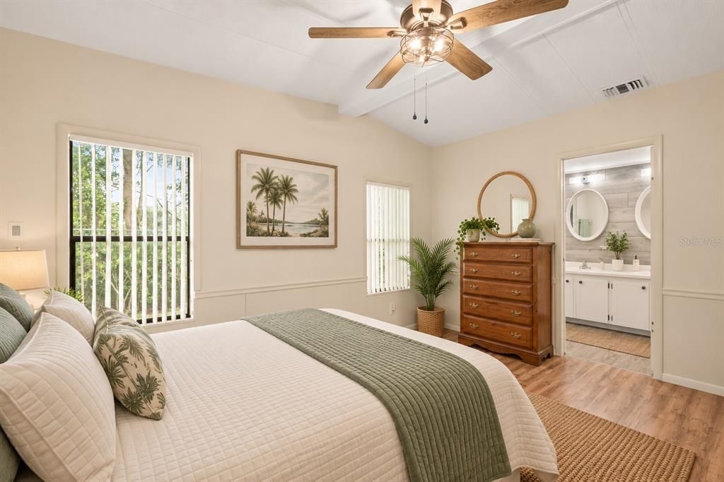 For Sale: $159,900 (2 beds, 2 baths, 1248 Square Feet)