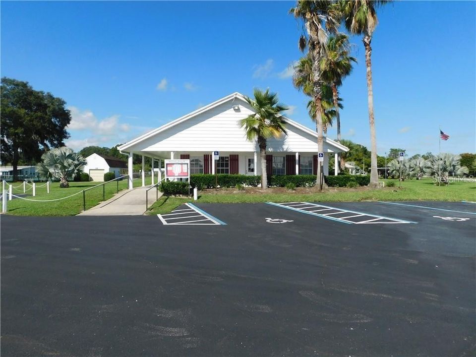 For Sale: $159,900 (2 beds, 2 baths, 1248 Square Feet)
