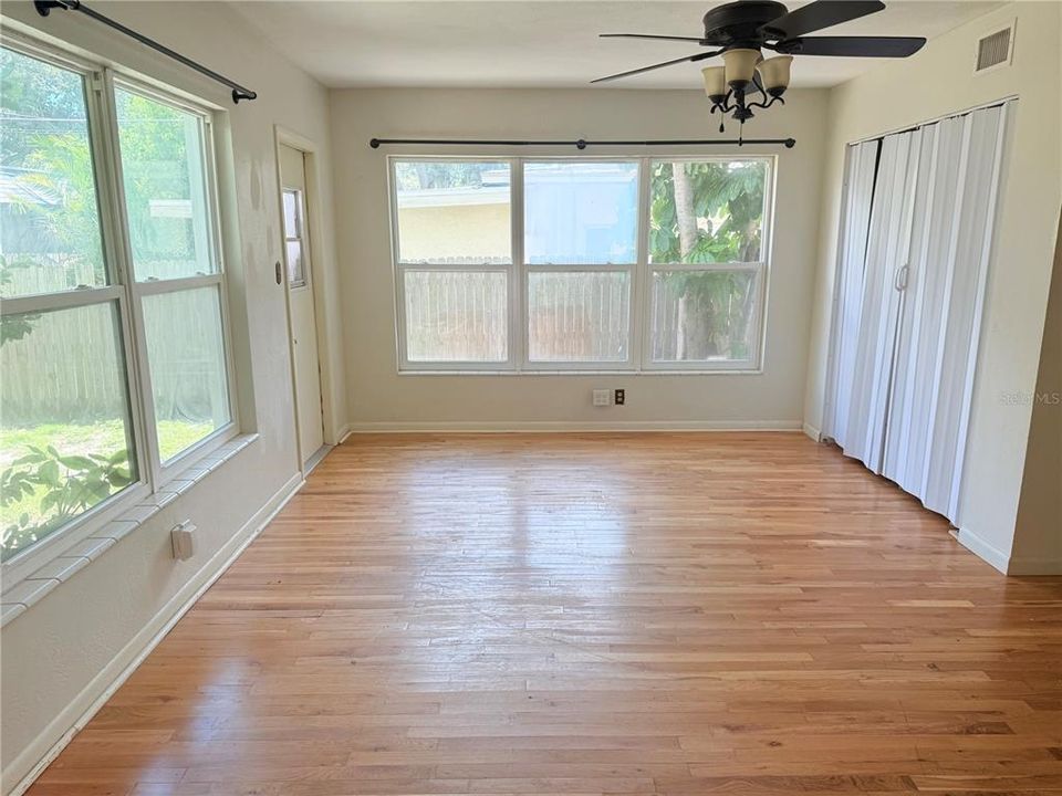 For Rent: $2,700 (3 beds, 2 baths, 1492 Square Feet)
