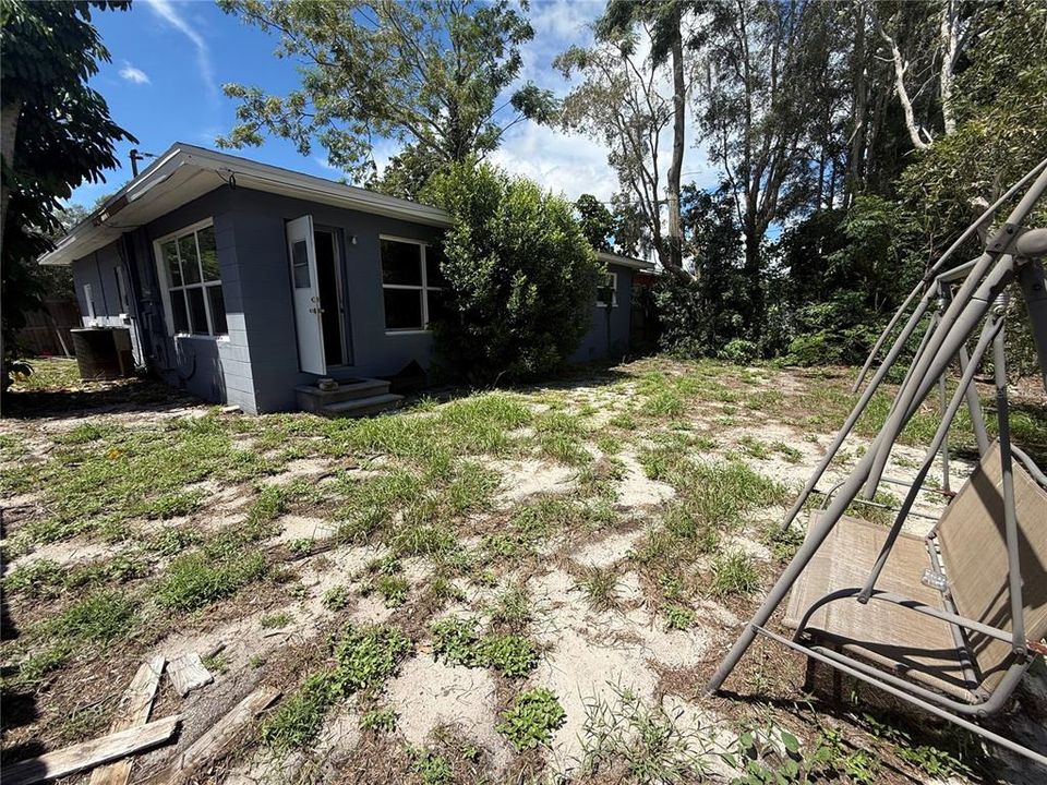 For Rent: $2,700 (3 beds, 2 baths, 1492 Square Feet)