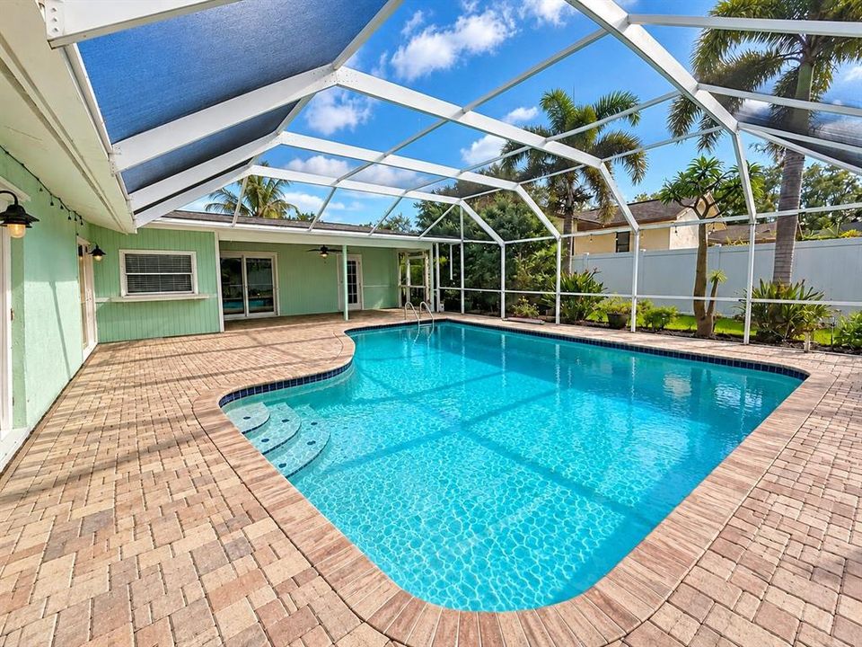 : $599,900 (4 beds, 2 baths, 1737 Square Feet)