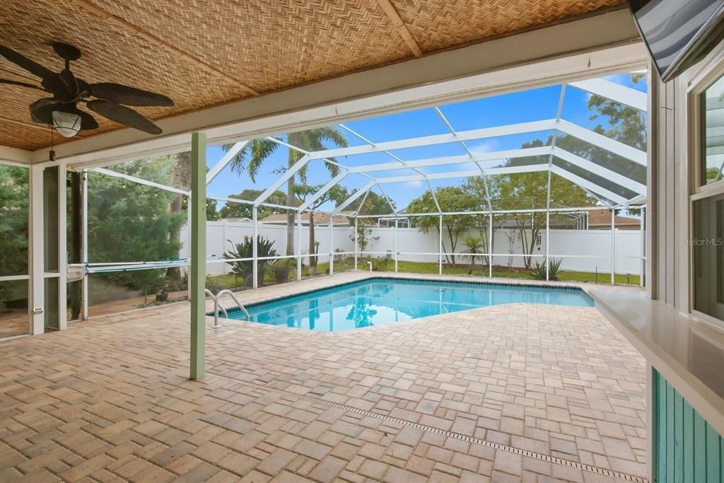 Active With Contract: $599,900 (4 beds, 2 baths, 1737 Square Feet)