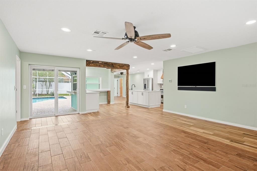 Active With Contract: $599,900 (4 beds, 2 baths, 1737 Square Feet)
