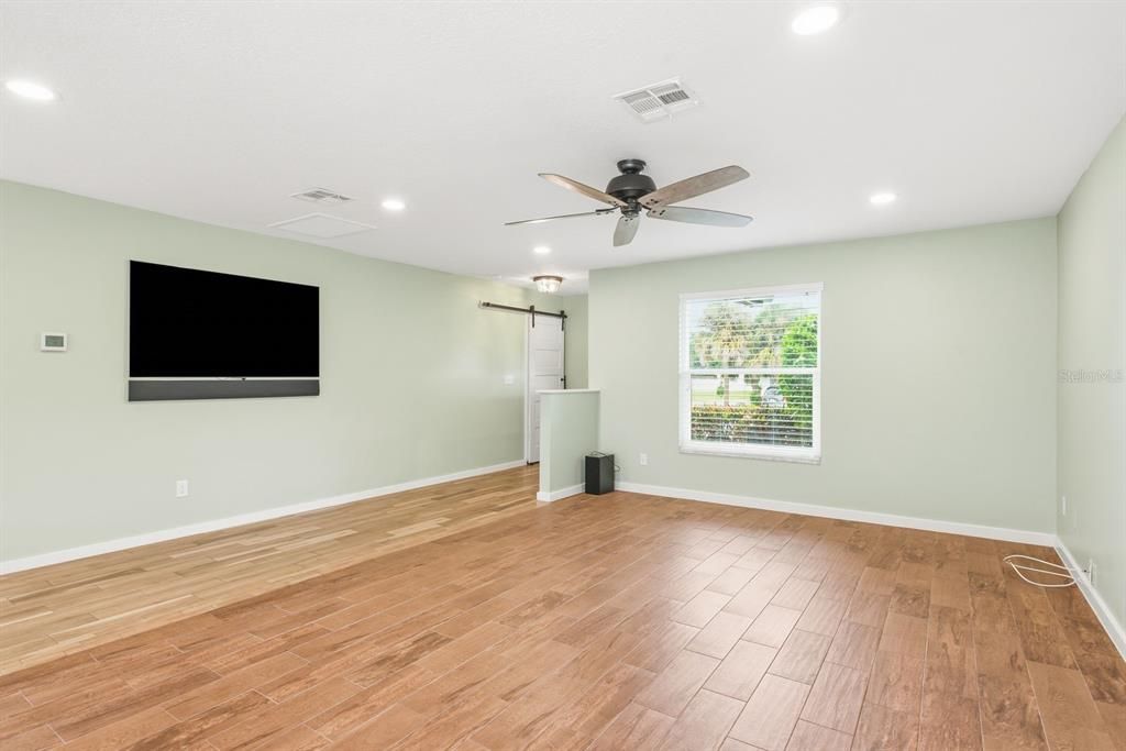 Active With Contract: $599,900 (4 beds, 2 baths, 1737 Square Feet)