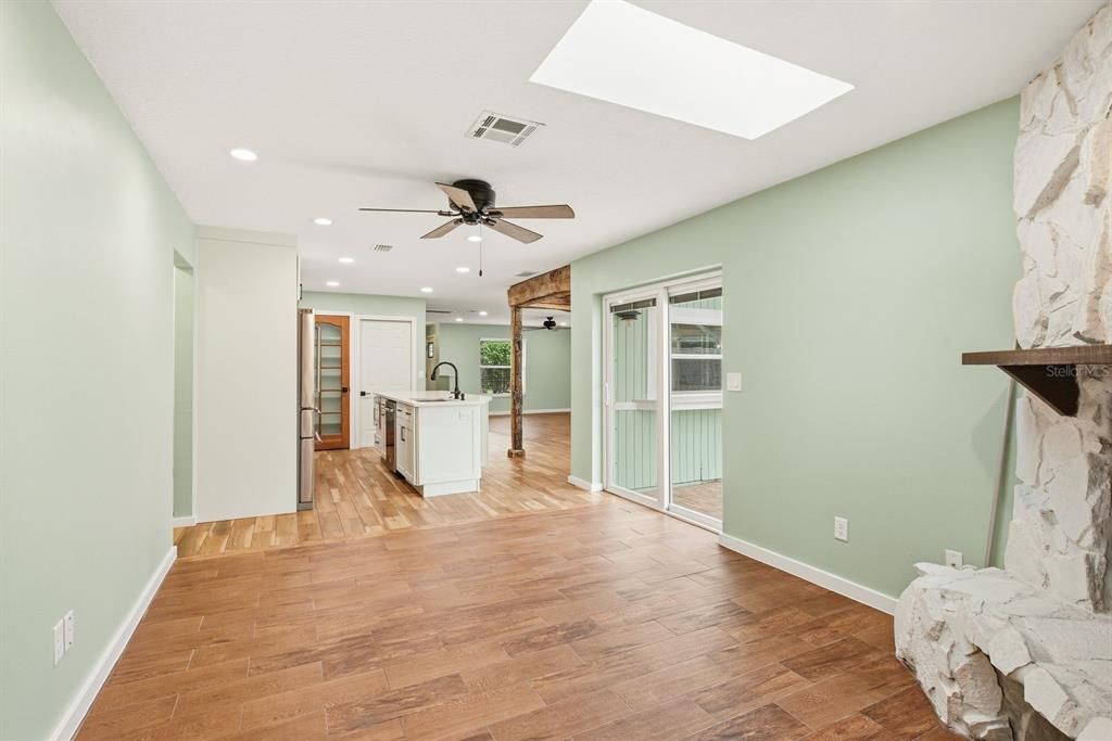 Active With Contract: $599,900 (4 beds, 2 baths, 1737 Square Feet)