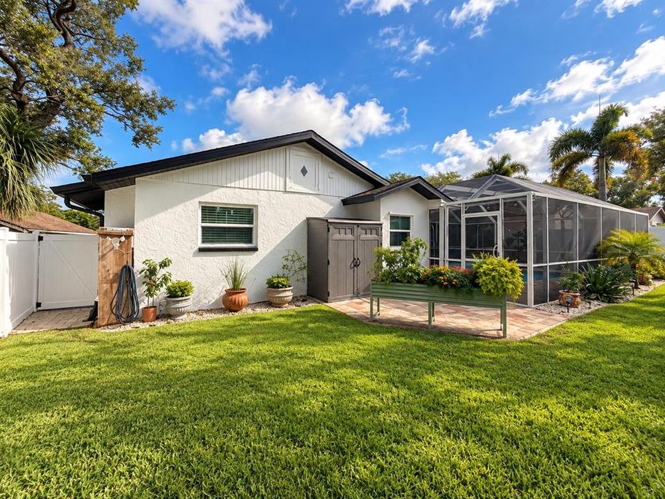 : $599,900 (4 beds, 2 baths, 1737 Square Feet)