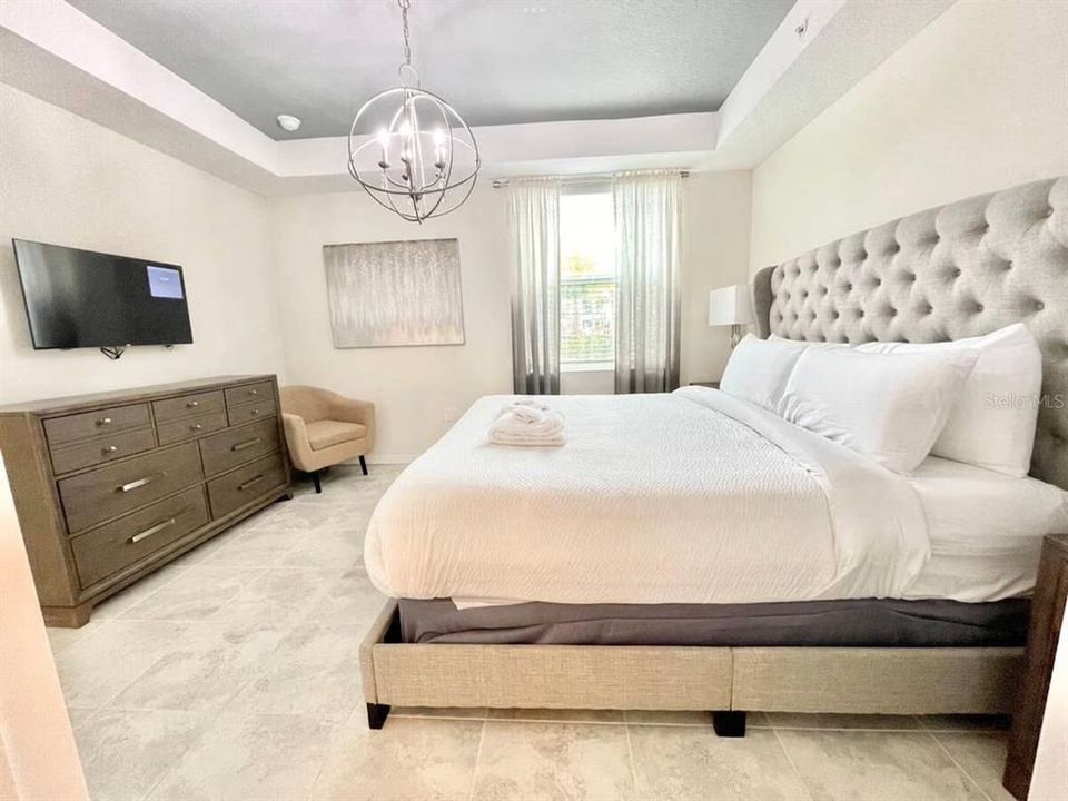 На продажу: $340,000 (3 спален, 2 ванн, 1329 Квадратных фут)