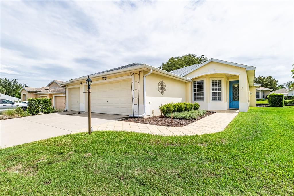 For Sale: $349,900 (3 beds, 2 baths, 1719 Square Feet)