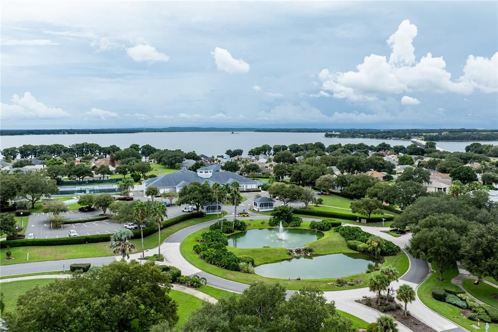 For Sale: $349,900 (3 beds, 2 baths, 1719 Square Feet)