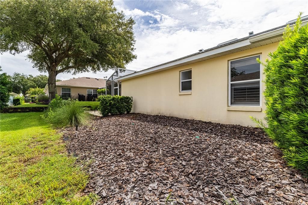 For Sale: $349,900 (3 beds, 2 baths, 1719 Square Feet)