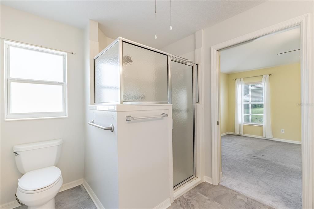 For Sale: $349,900 (3 beds, 2 baths, 1719 Square Feet)