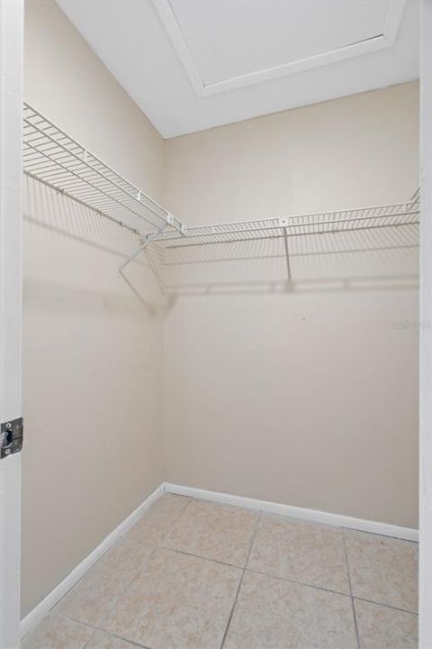 En Venta: $245,000 (3 camas, 2 baños, 995 Pies cuadrados)