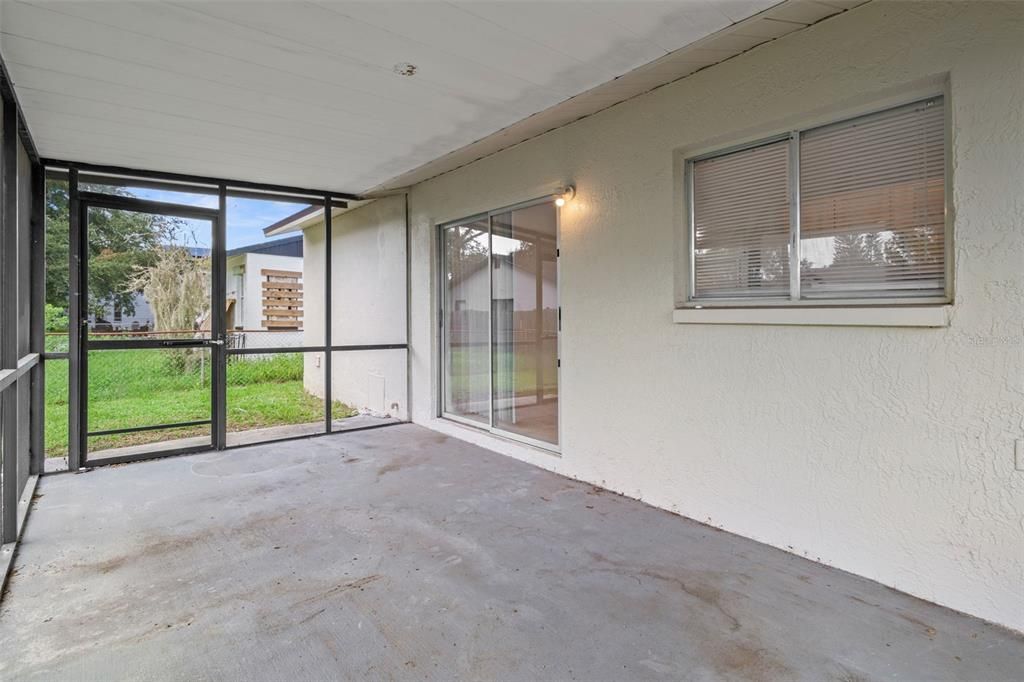En Venta: $245,000 (3 camas, 2 baños, 995 Pies cuadrados)