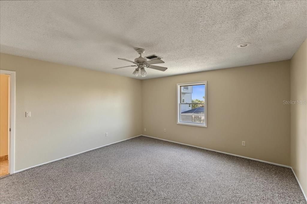 For Sale: $575,000 (4 beds, 3 baths, 1605 Square Feet)