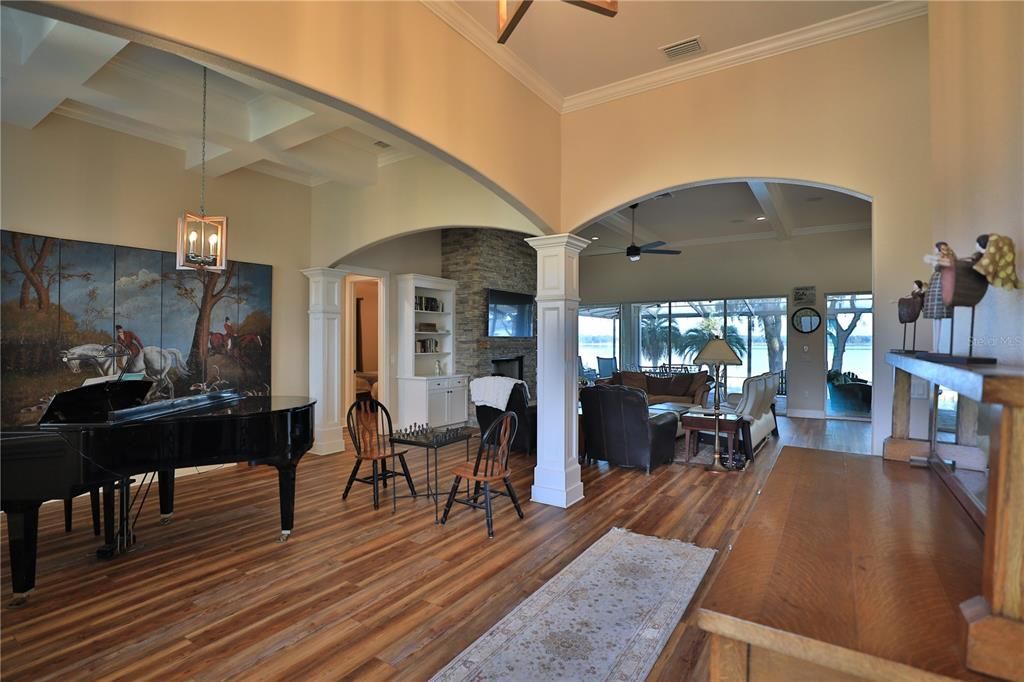 For Sale: $2,499,000 (3 beds, 3 baths, 3029 Square Feet)