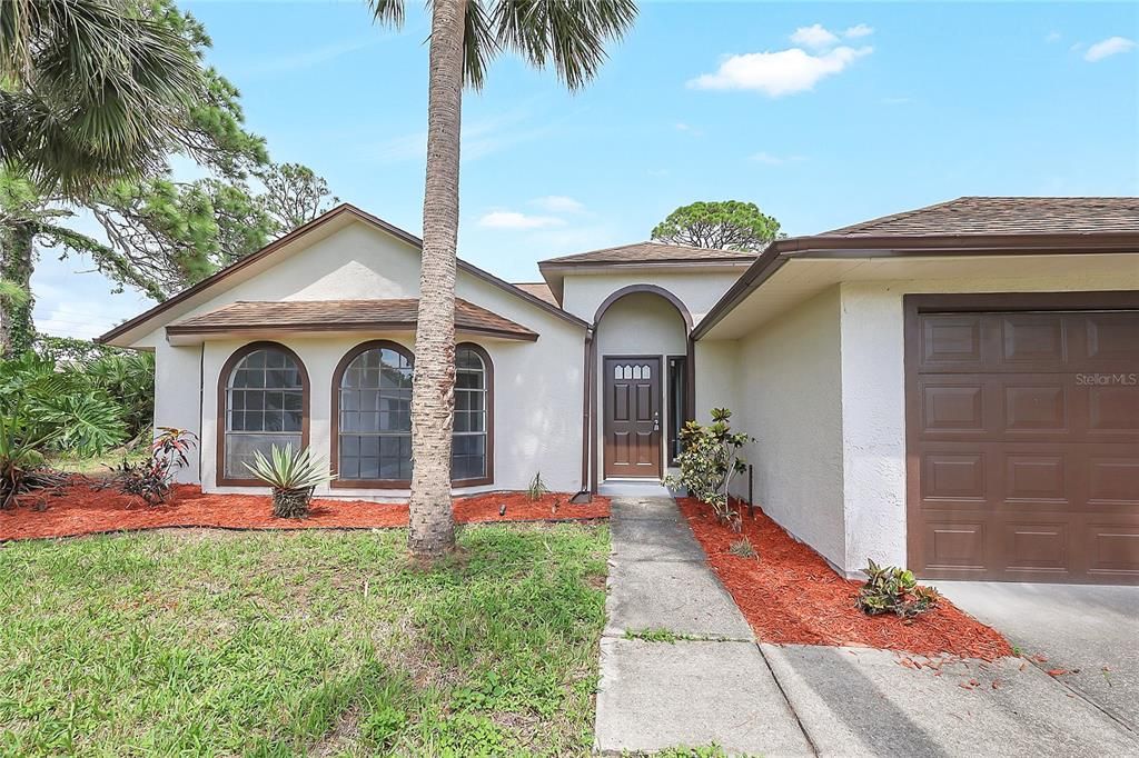 For Sale: $275,000 (3 beds, 2 baths, 1525 Square Feet)
