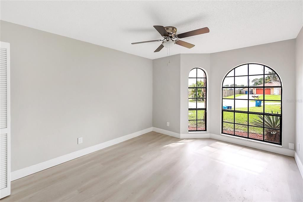 For Sale: $275,000 (3 beds, 2 baths, 1525 Square Feet)