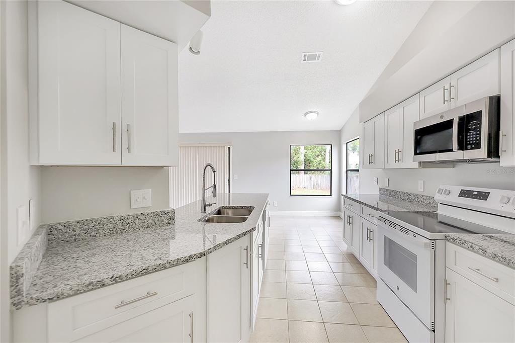 For Sale: $275,000 (3 beds, 2 baths, 1525 Square Feet)