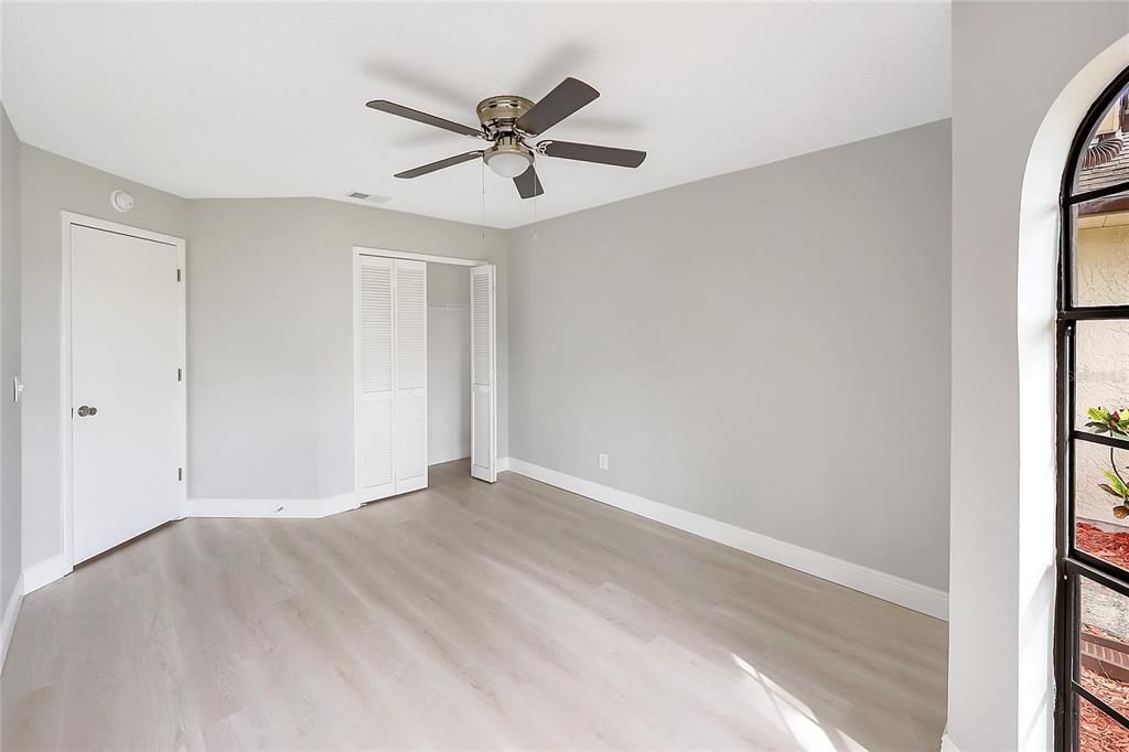 For Sale: $275,000 (3 beds, 2 baths, 1525 Square Feet)