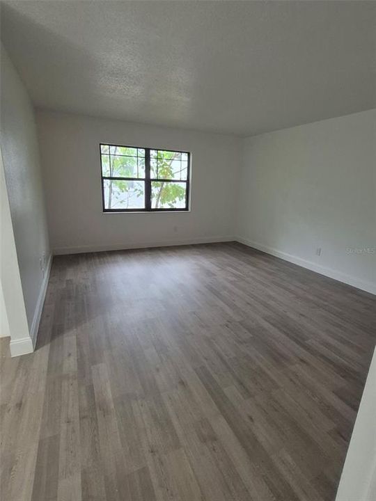 В аренду: $1,900 (3 спален, 2 ванн, 1675 Квадратных фут)