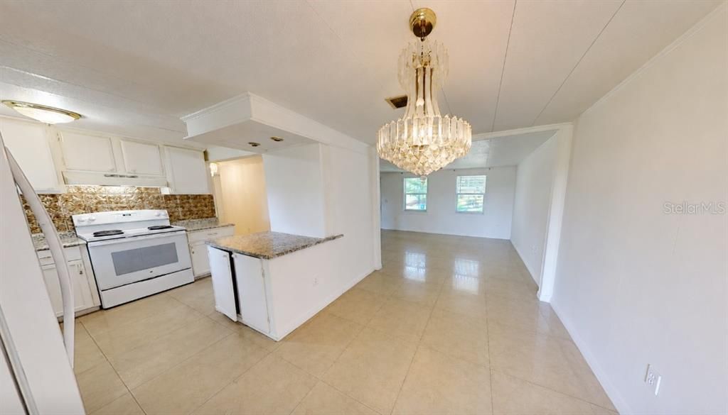 На продажу: $188,000 (4 спален, 2 ванн, 1344 Квадратных фут)