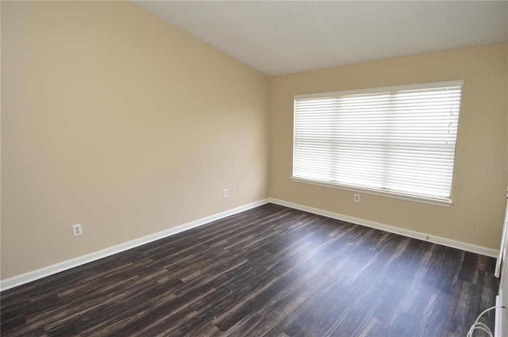 For Rent: $1,250 (1 beds, 1 baths, 616 Square Feet)