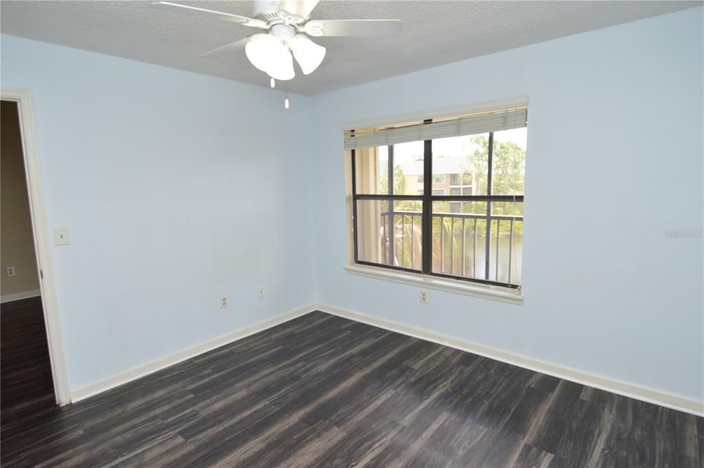 For Rent: $1,250 (1 beds, 1 baths, 616 Square Feet)