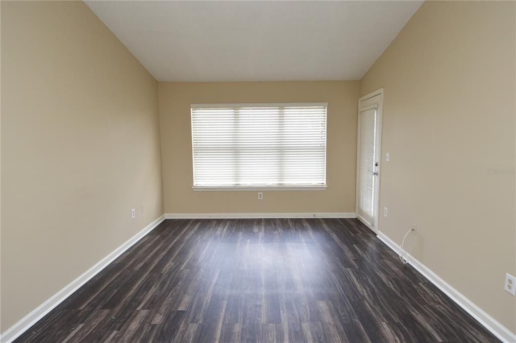 For Rent: $1,250 (1 beds, 1 baths, 616 Square Feet)