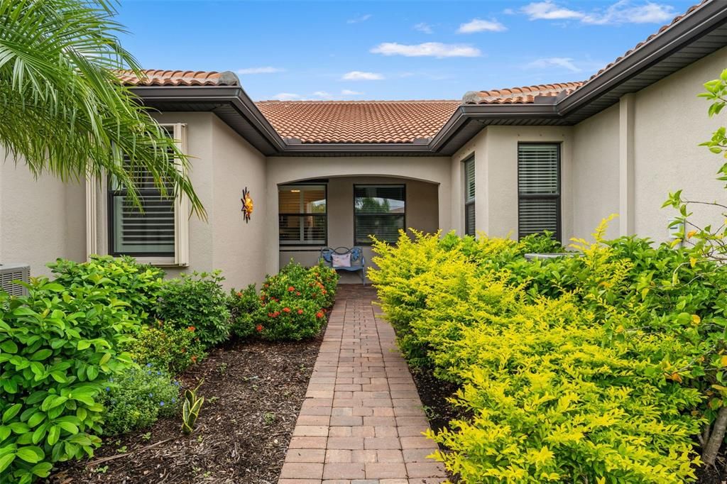 En Venta: $425,900 (2 camas, 2 baños, 1611 Pies cuadrados)